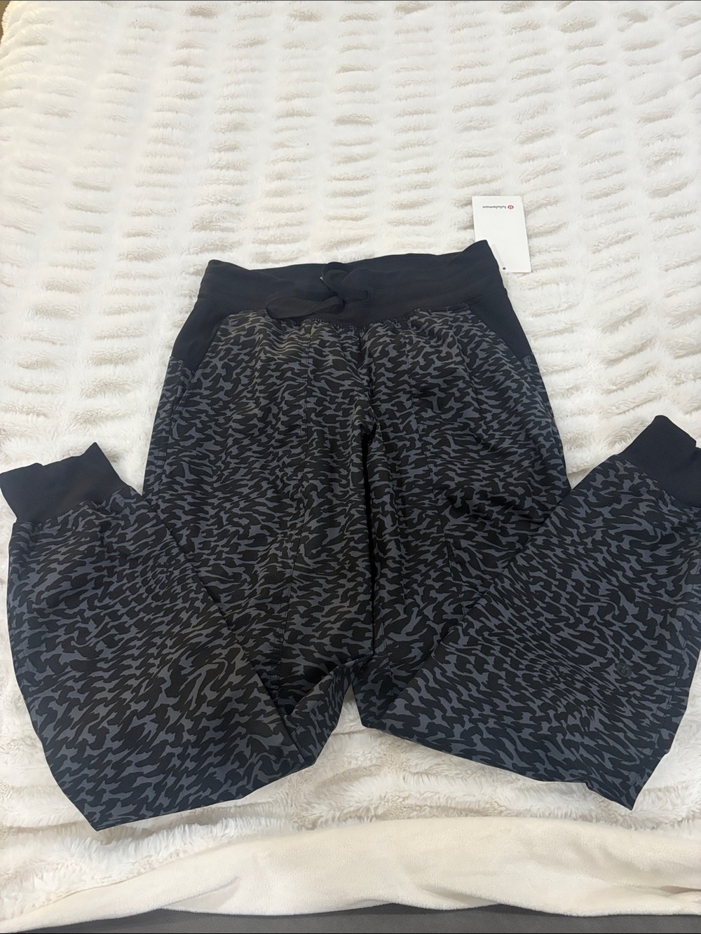 lululemon athletica Black and Gray Patterned Jogger Pants